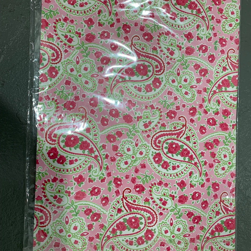 12 disposable placemats